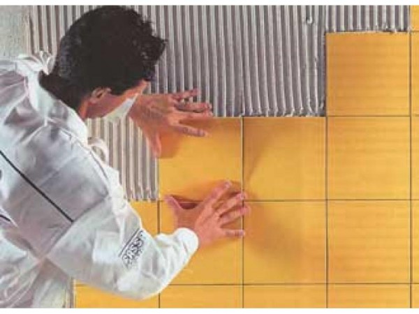 Pose de carreaux de céramique Pose de carreaux de céramique