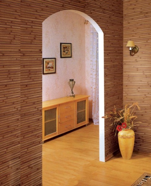 Papier peint en bambou dans la décoration du couloir Papier peint en bambou dans la décoration du couloir
