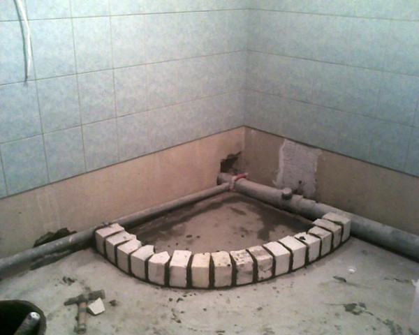 Étapes de finition d'une douche