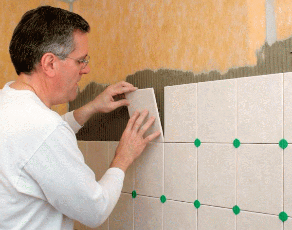Pose de carreaux sur le mur Pose de carreaux sur le mur