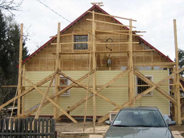 Échafaudage stationnaire pour le revêtement de maison Échafaudage stationnaire pour le revêtement de maison