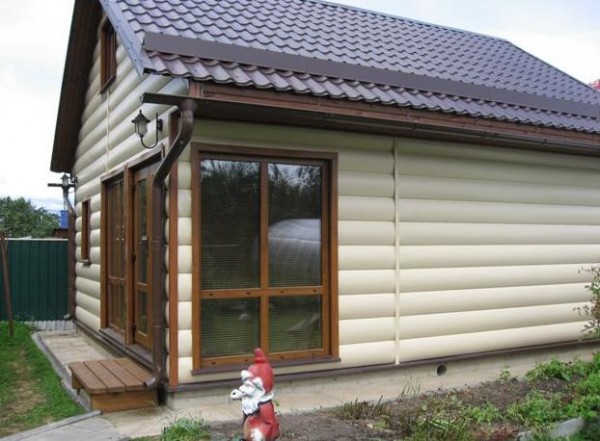 Panneaux avant imitant la cabane en rondins Panneaux avant imitant la cabane en rondins