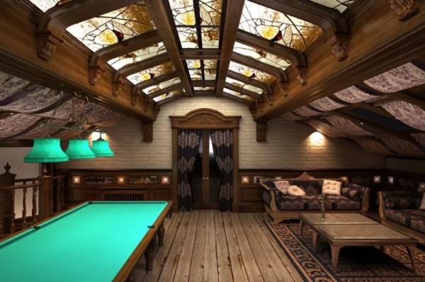 Salle de billard dans les combles d'une maison de campagne Salle de billard dans les combles d'une maison de campagne