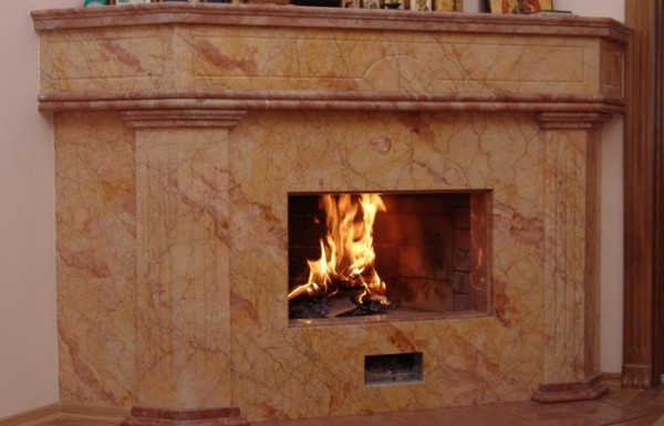 Cheminée en marbre