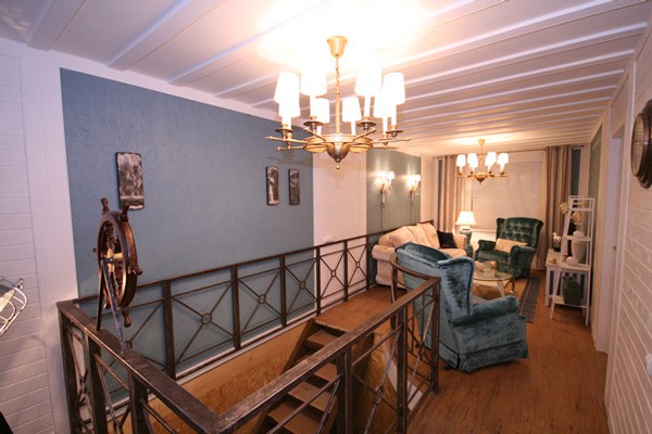 L'intérieur de la maison à partir de ce matériau L'intérieur de la maison à partir de ce matériau