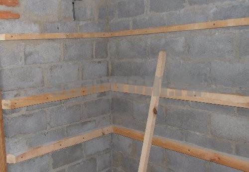 Installation d'une caisse en bois Installation d'une caisse en bois