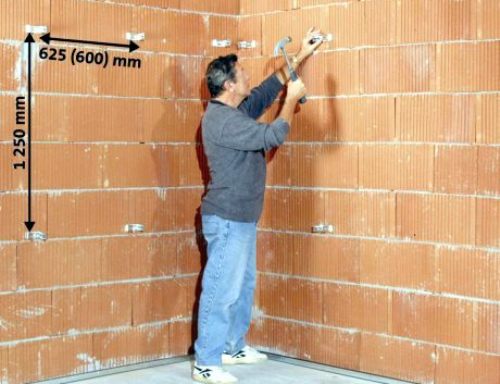 Nous faisons un marquage d'un mur Nous faisons un marquage d'un mur