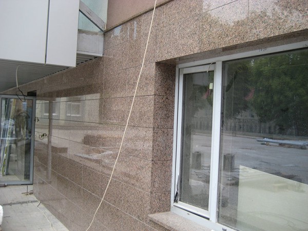 Décoration de façade avec carreaux de marbre Décoration de façade avec carreaux de marbre