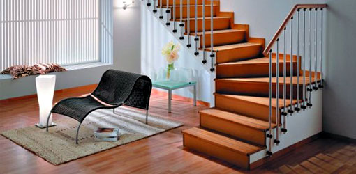 Avant la construction de l'escalier, son revêtement est d'abord pensé. Avant la construction de l'escalier, son revêtement est d'abord pensé.