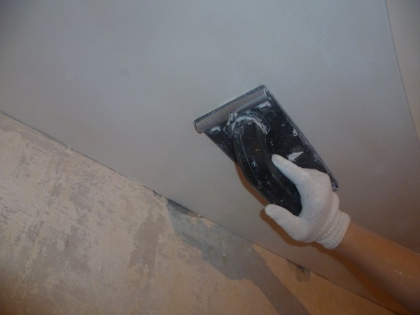 Mastic de plafond en plaques de plâtre bricolage Mastic de plafond en plaques de plâtre bricolage