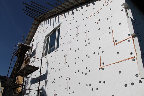 Préparation de la façade pour le plâtre Préparation de la façade pour le plâtre