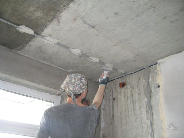 Plâtrage du plafond des phares Plâtrage du plafond des phares