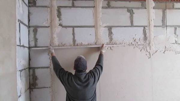 Comment installer des balises en plâtre Comment installer des balises en plâtre
