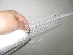 Nous fermons une couture avec une serpyanka Nous fermons une couture avec une serpyanka