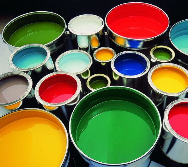 Peintures teintantes