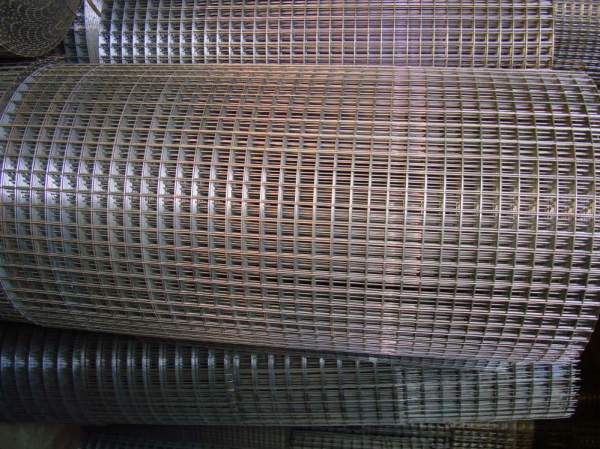 Treillis métallique soudé en rouleaux Treillis métallique soudé en rouleaux