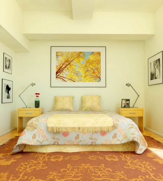 Chambre jaune crème avec mobilier marron. Chambre jaune crème avec mobilier marron.