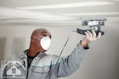 Comment masticer le plafond pour peindre et broyer Comment masticer le plafond pour peindre et broyer