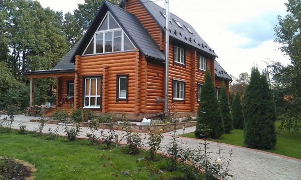 Le bon choix de couleurs de peinture pour une maison en bois Le bon choix de couleurs de peinture pour une maison en bois