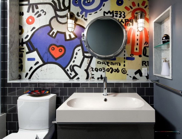 Papiers peints avec graffitis à l'intérieur de la salle de bain Papiers peints avec graffitis à l'intérieur de la salle de bain