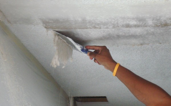 Comment enlever la peinture du plafond Comment enlever la peinture du plafond