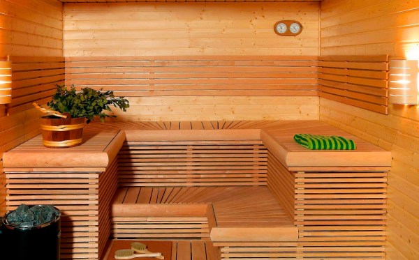 Hammam dans le bain, entièrement câblé avec une doublure en bois. Le meilleur matériau pour décorer cette pièce est tout simplement introuvable. Hammam dans le bain, entièrement câblé avec une doublure en bois. Le meilleur matériau pour décorer cette pièce est tout simplement introuvable.