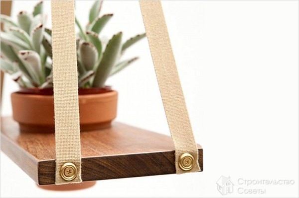 Étagère en bois pour fleurs sur le mur Étagère en bois pour fleurs sur le mur