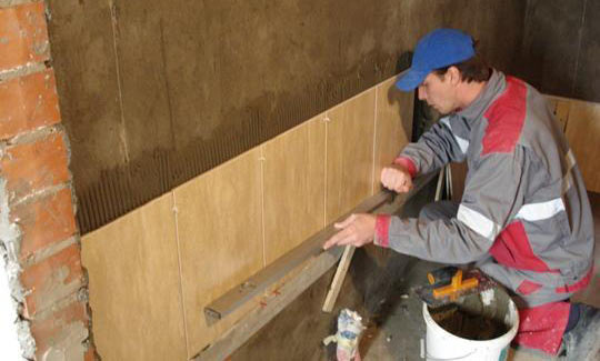 Technologie pour la pose de carreaux sur le mur Technologie pour la pose de carreaux sur le mur
