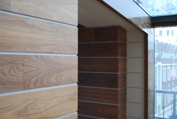 Murs en PVC pour balcon ou loggia. Praticité combinée avec attrait esthétique Murs en PVC pour balcon ou loggia. Praticité combinée avec attrait esthétique