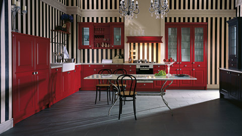 Le design classique d'une grande salle à manger Le design classique d'une grande salle à manger