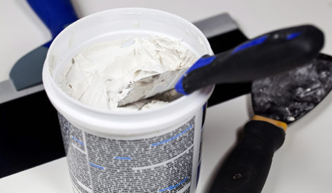 Mastic polymère pour murs Mastic polymère pour murs