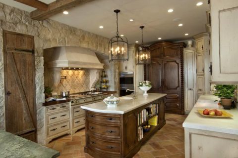 Photo de l'intérieur de la cuisine en pierre Photo de l'intérieur de la cuisine en pierre