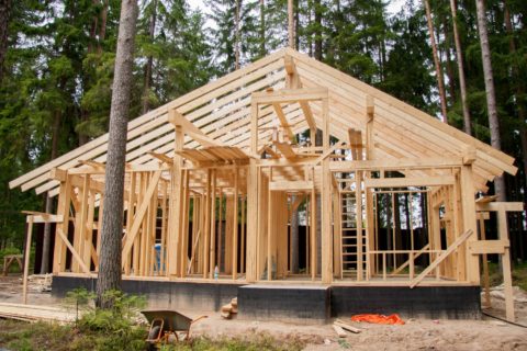 Cadre pour une maison en bois Cadre pour une maison en bois