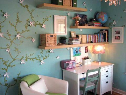 La couleur neutre des murs de la zone de travail ne gênera pas l'apprentissage La couleur neutre des murs de la zone de travail ne gênera pas l'apprentissage
